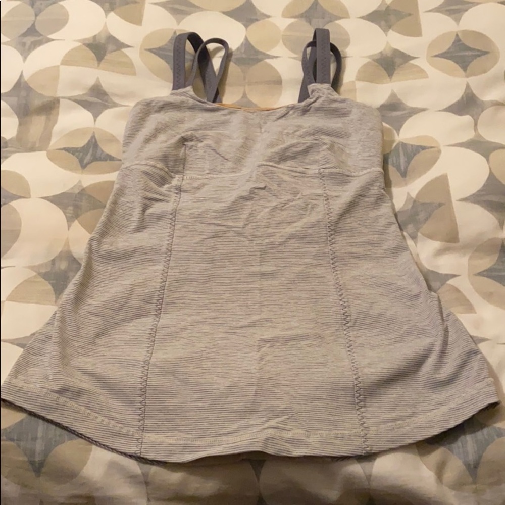 Lululemom tank